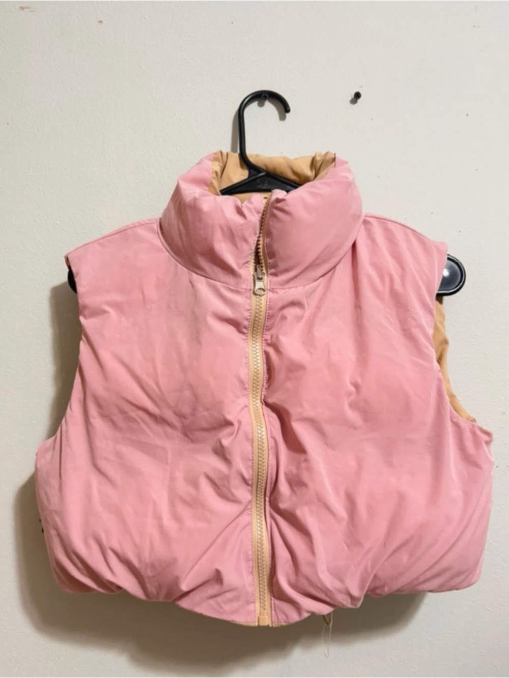 Womens Reversible Puffer Vest in Peach with Pink Lining - Picture 2 of 4
